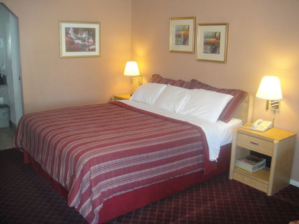 Muir Lodge Motel Martinez Quarto foto